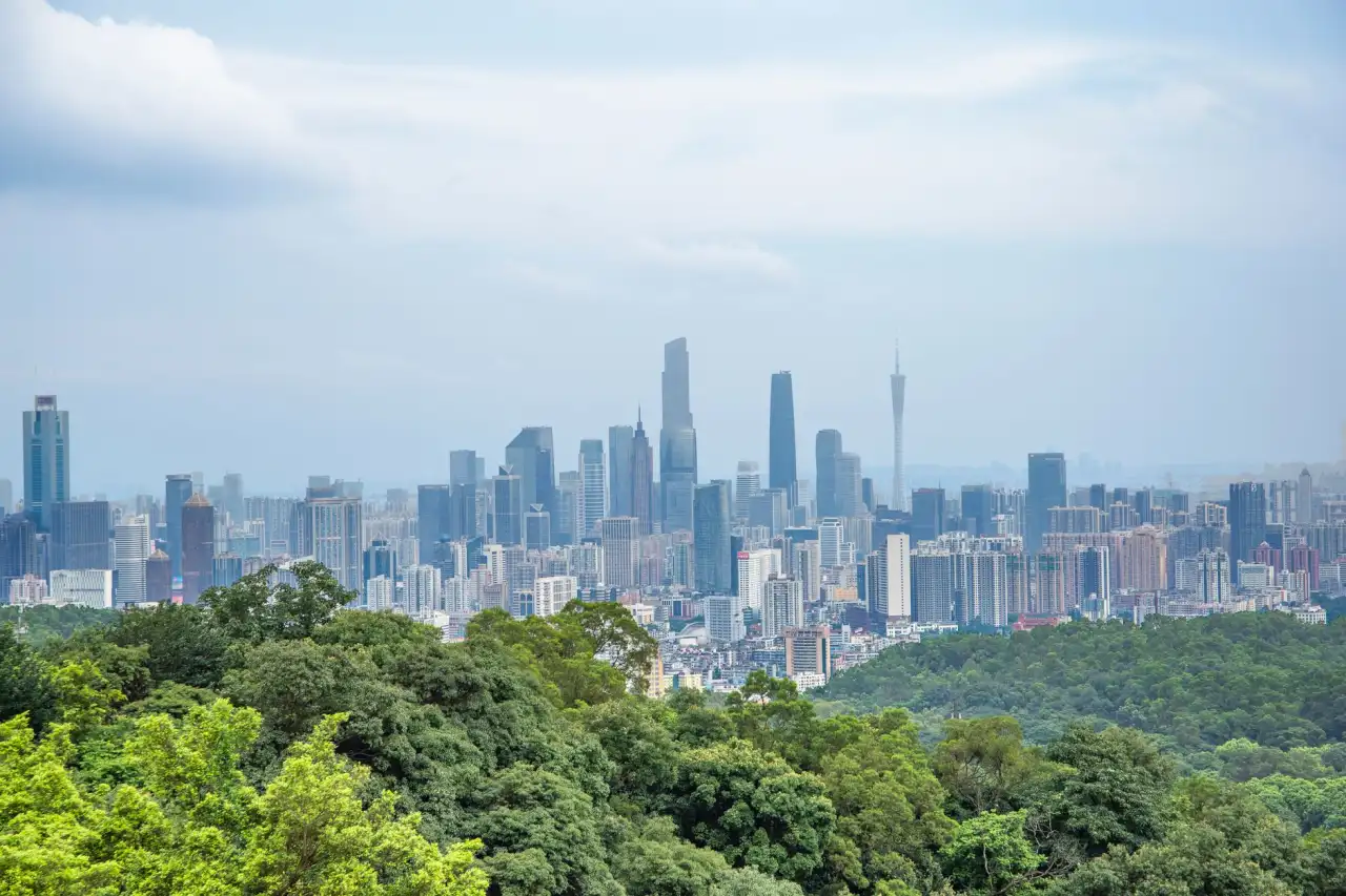 桂林煜荣变频器与软启动器在重载设备中的应用方案