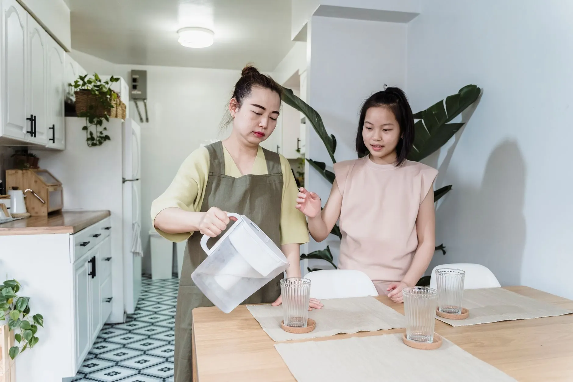 变频器与软启动器选型指南：桂林制造企业如何匹配设备功率与负载特性