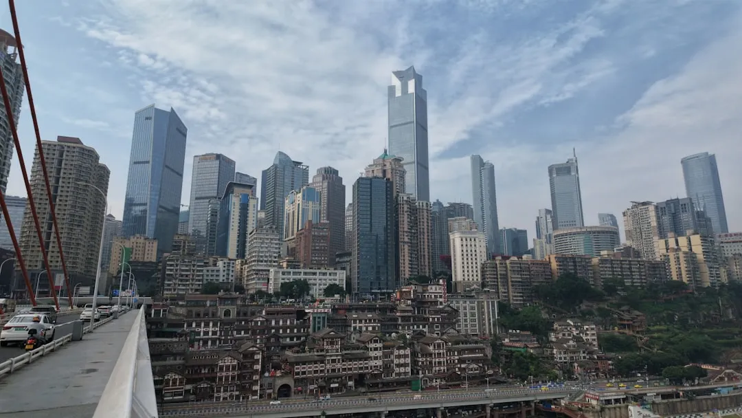 桂林煜荣变频器在矿业提升设备中的应用优势分析